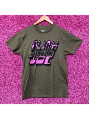 Blink-182 Pink Gradient Logo T-Shirt Medium